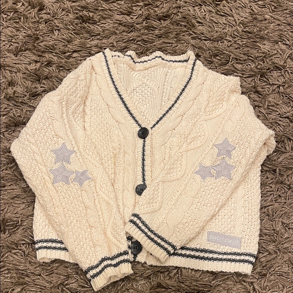 Taylor Swift Folklore Cardigan Size M/L - Picture 2 of 11